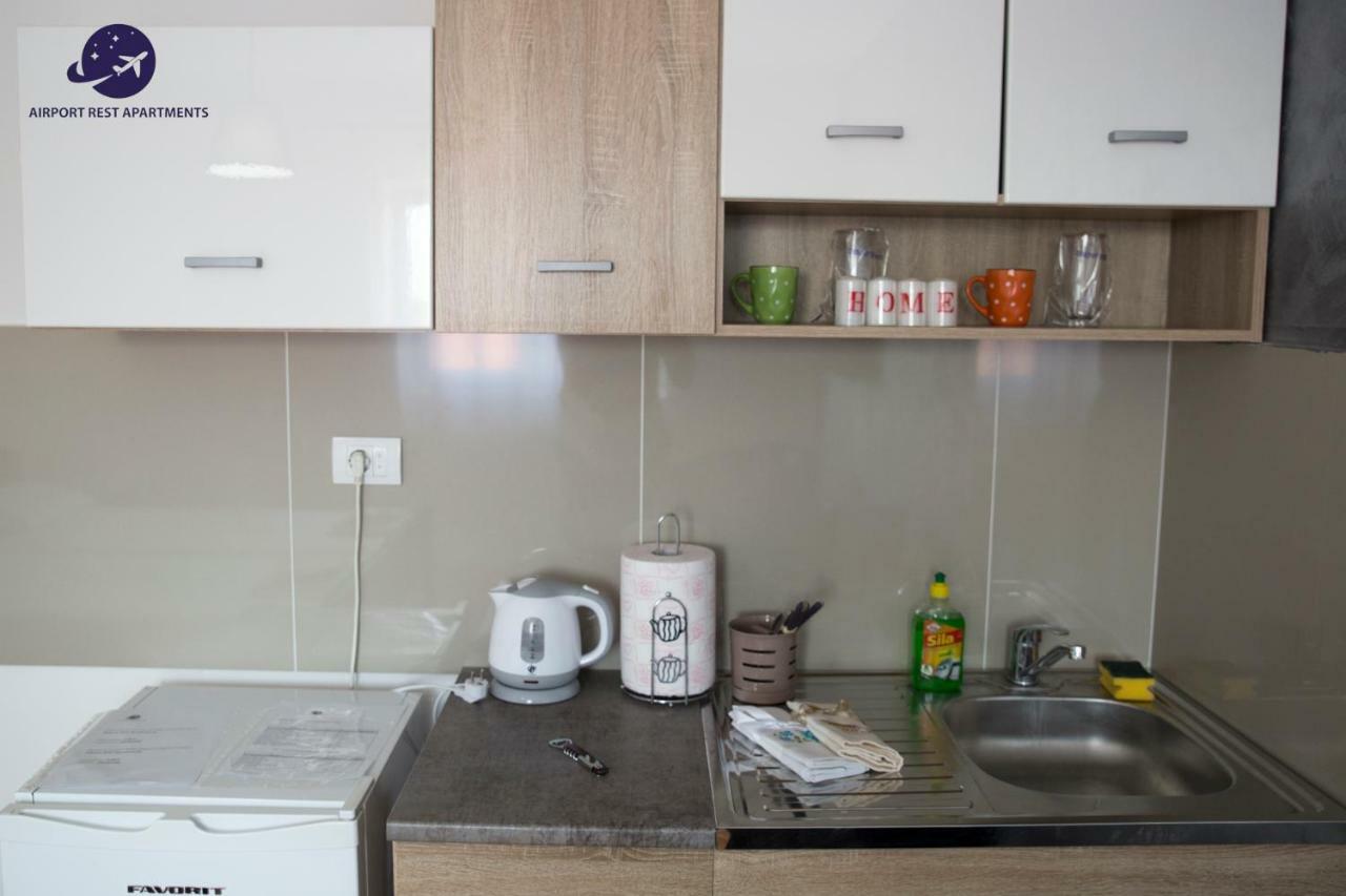 Airport Rest Apartments Belgrado Exterior foto