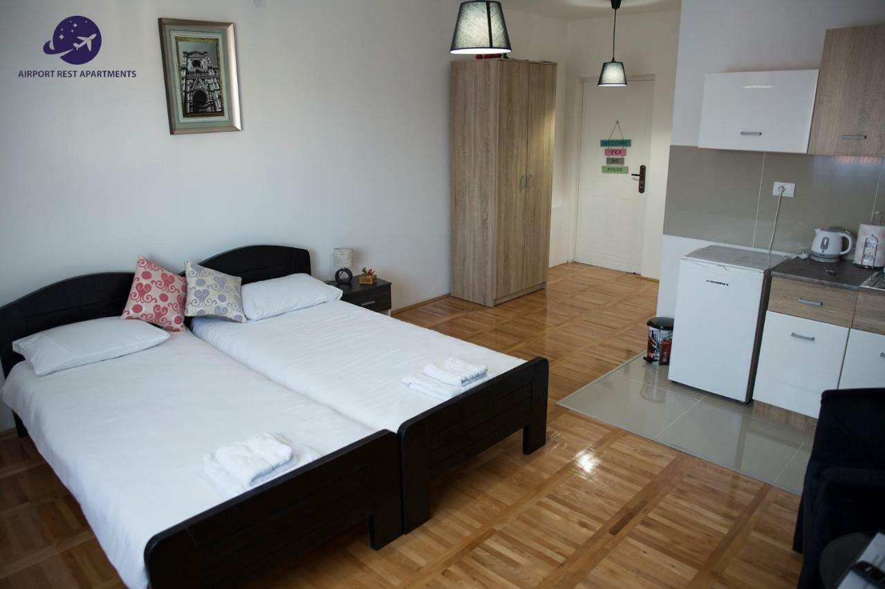 Airport Rest Apartments Belgrado Exterior foto